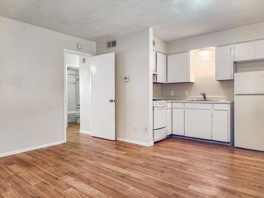 924 E Dean Keeton St unit 230, Austin, TX 78705 - photo 1