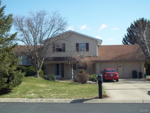 7042 Rotterdam Square, Bethlehem, PA 18017 - photo 1