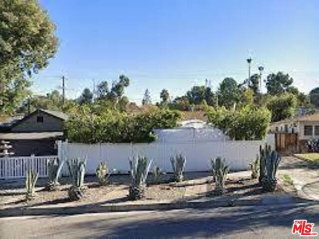 4850 Topanga Canyon Blvd, Woodland Hills, CA 91364 - photo 1