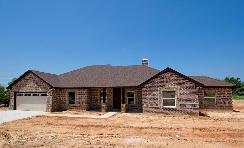1060 Justin Dr, Springtown, TX 76082 - photo 1