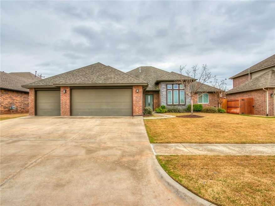 17605 Sparrowhawk Ln, Edmond, OK 73012 - photo 1