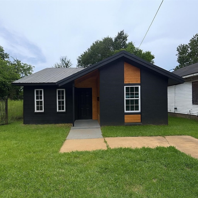 2499 Calvert Ave, Memphis, TN 38108 - photo 1