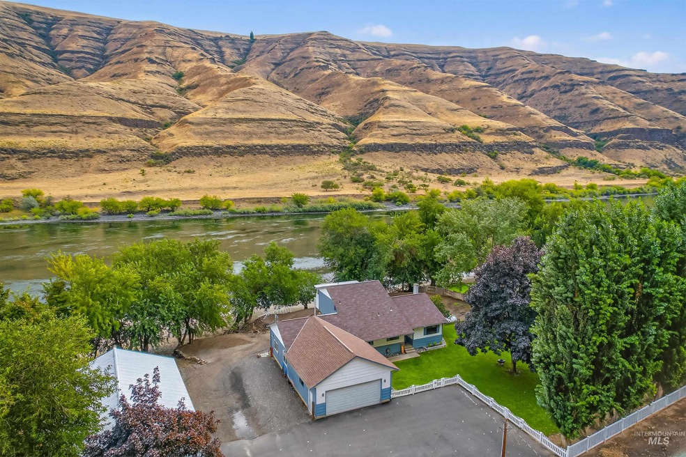 13353 Snake River Rd, Asotin, WA 99402 - photo 1