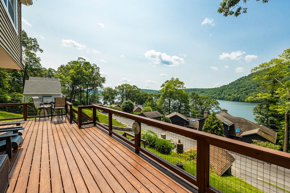 Front deck