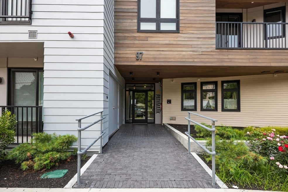 97 Elmwood St unit 210, Cambridge, MA 02140 - photo 1