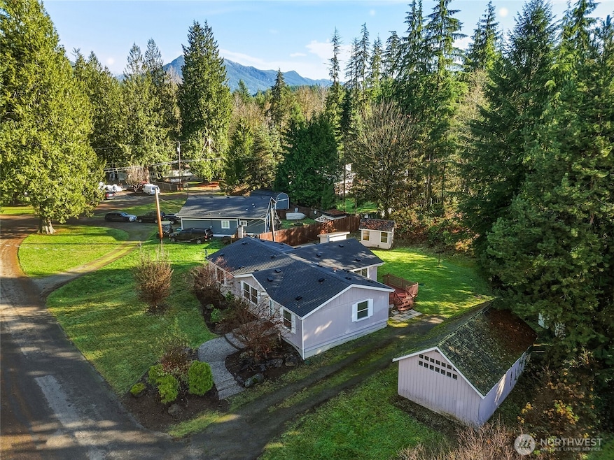 Pending $489,900 • Co-Listing Agent