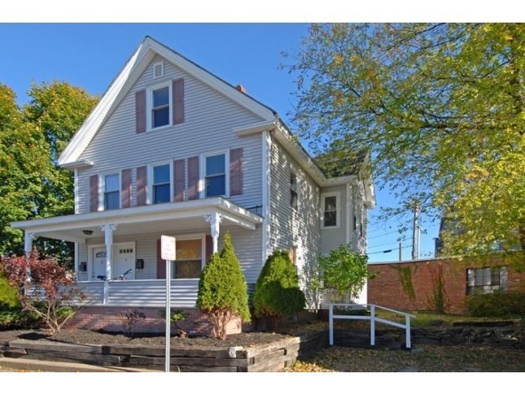 19 Pearl St unit 2, Portsmouth, NH 03801 - photo 1