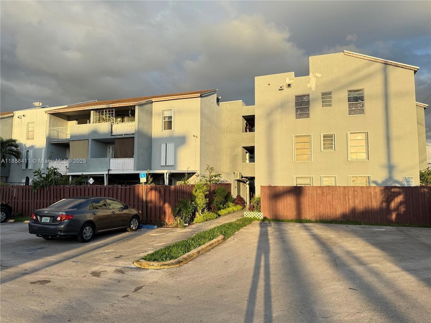 1725 W 60th St unit F105, Hialeah, FL 33012 - photo 1