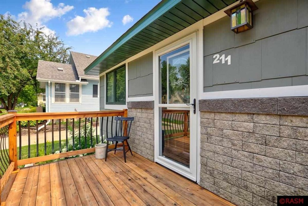 211 W 8th St unit Eight, Mankato, MN 56001 - photo 1