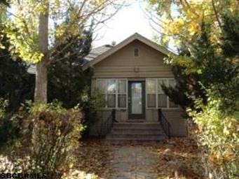 House faces East on 4th Avenue