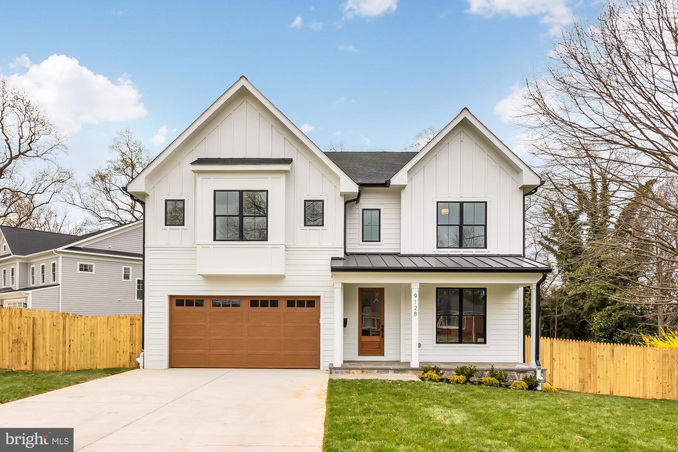 9128 Levelle Dr, Chevy Chase, MD 20815 - photo 1