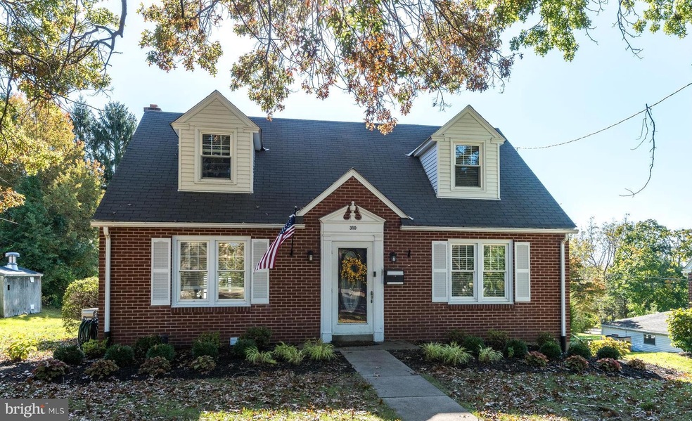 310 E Church St, Sellersville, PA 18960 - photo 1