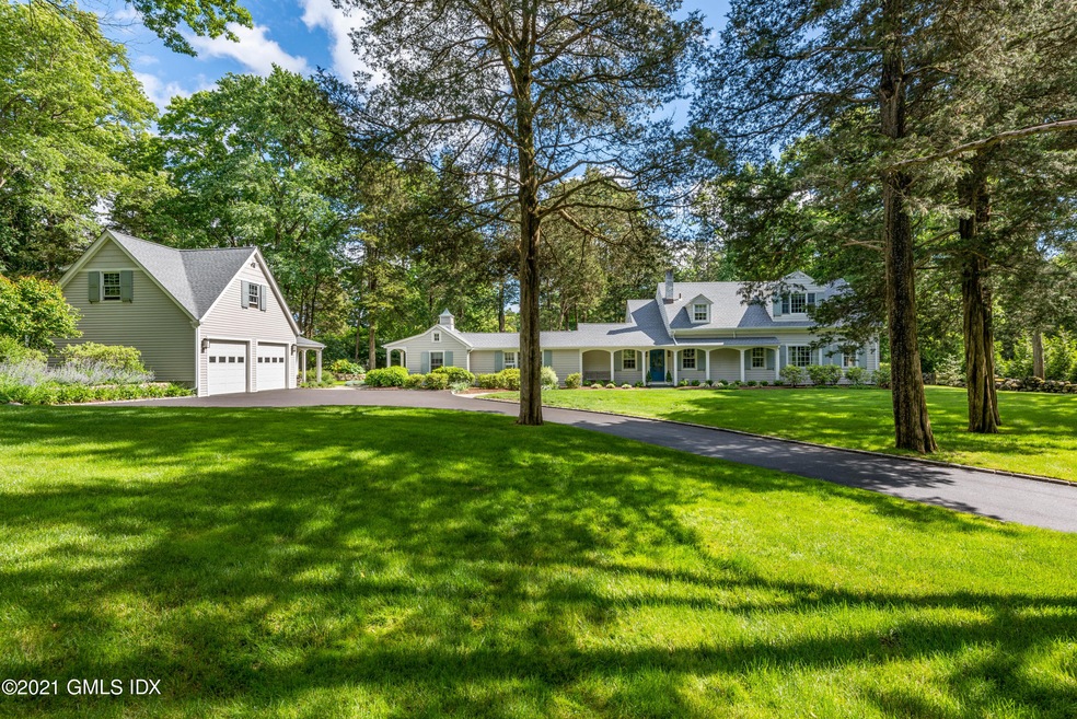 Front of House & Detached Garage