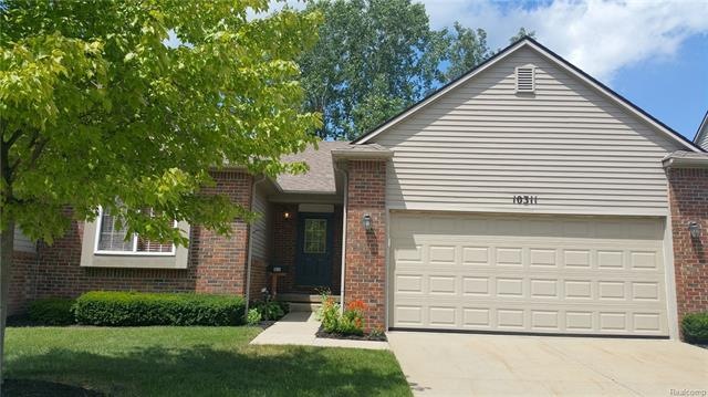 Ranch end unit condo