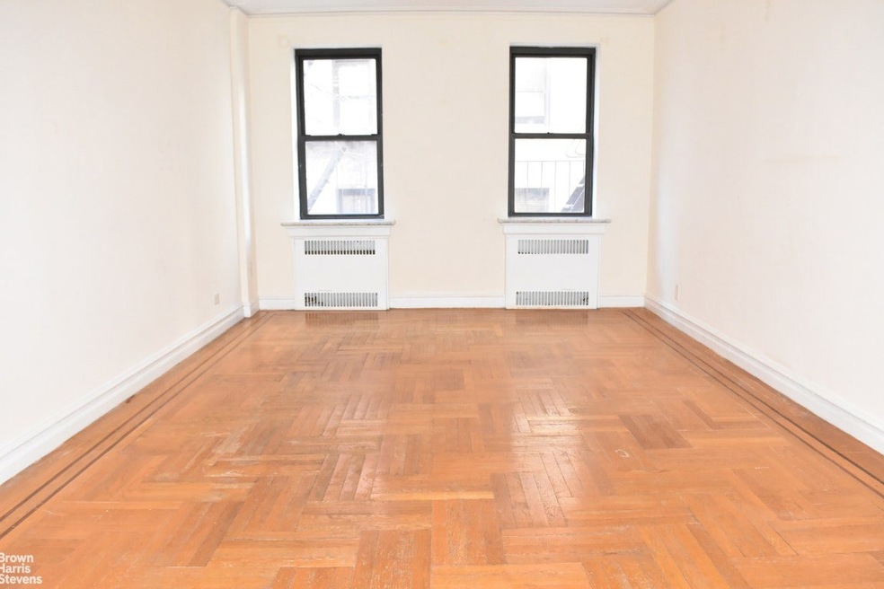 802 W 190th St unit 3N, New York, NY 10040 - photo 1