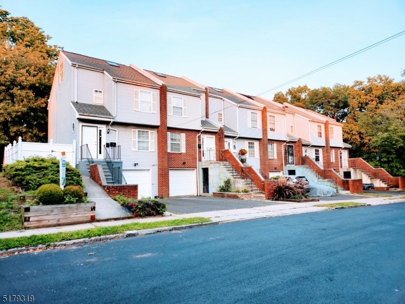 9 Weequahic Ave, Newark, NJ 07112 - photo 1