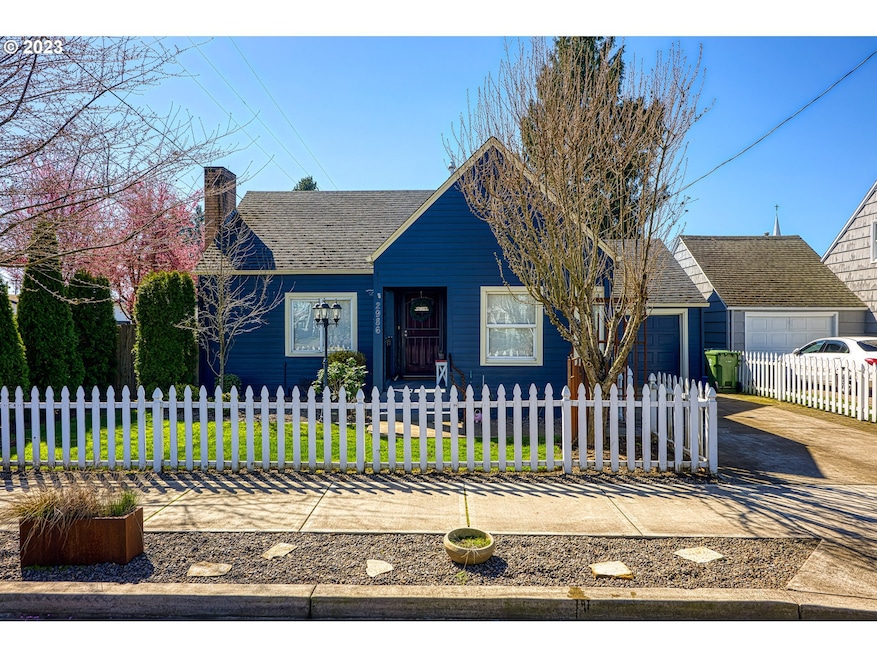 2986 G St, Hubbard, OR 97032 - photo 1