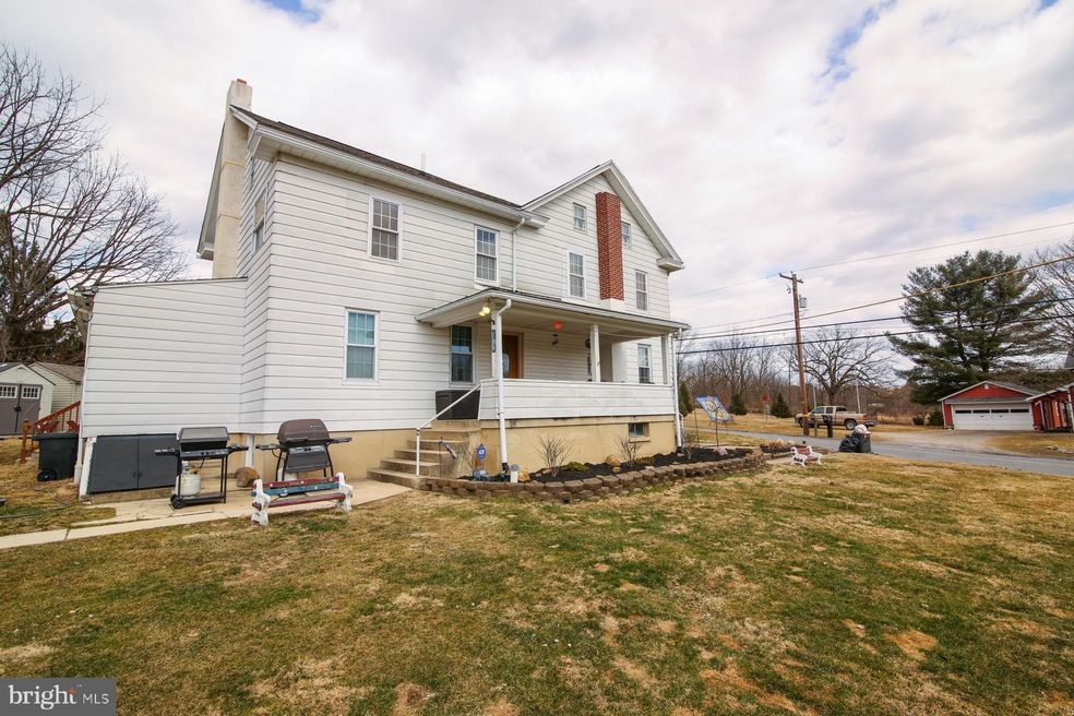 402 Fairyland Rd, Lehighton, PA 18235 - photo 1