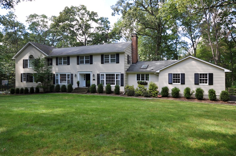 31 Locust Dr, Bernardsville, NJ 07924 - photo 1