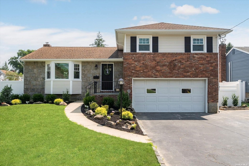 42 Franklin Place, Oceanside, NY 11572 - photo 1