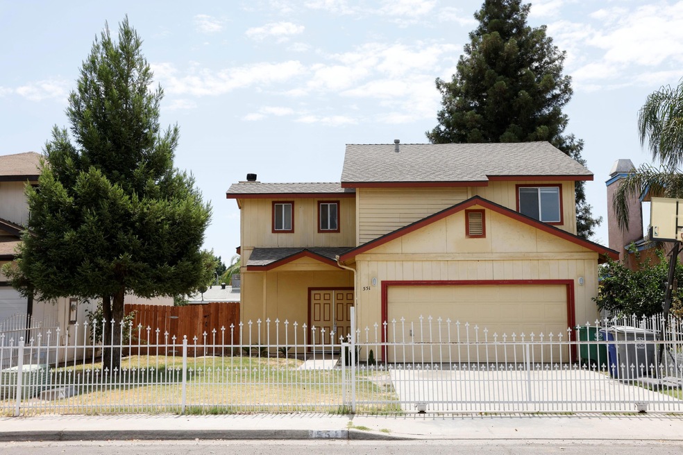 1 - Front of Property (Resize)