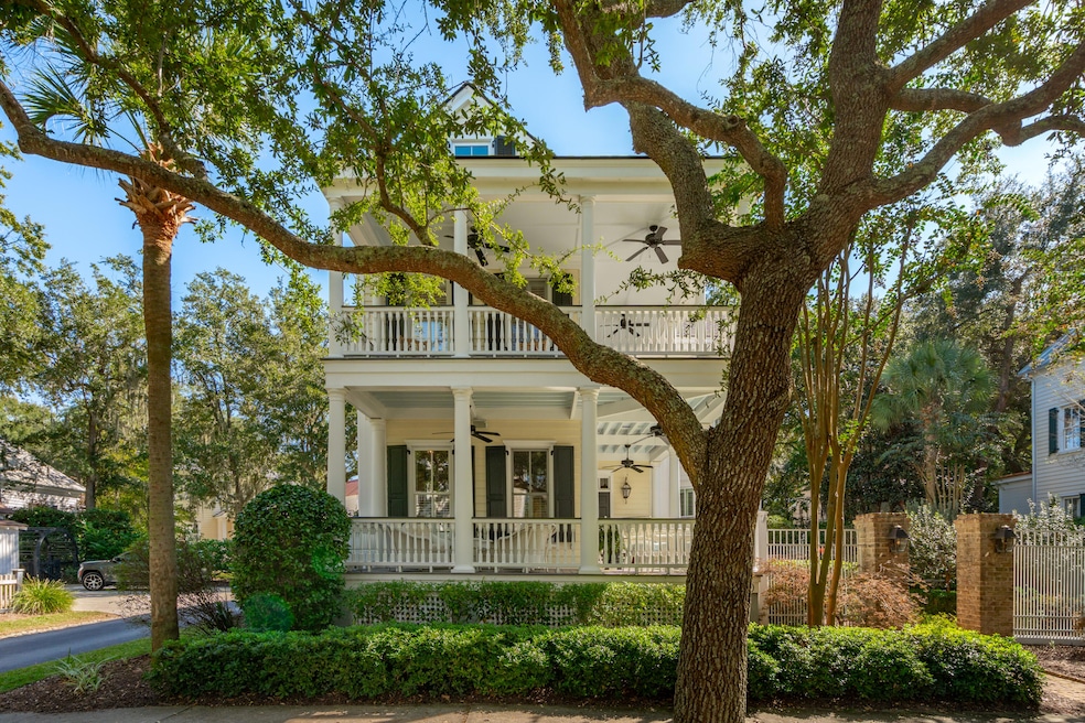 110 N Shelmore Blvd, Mount Pleasant, SC 29464 - photo 1