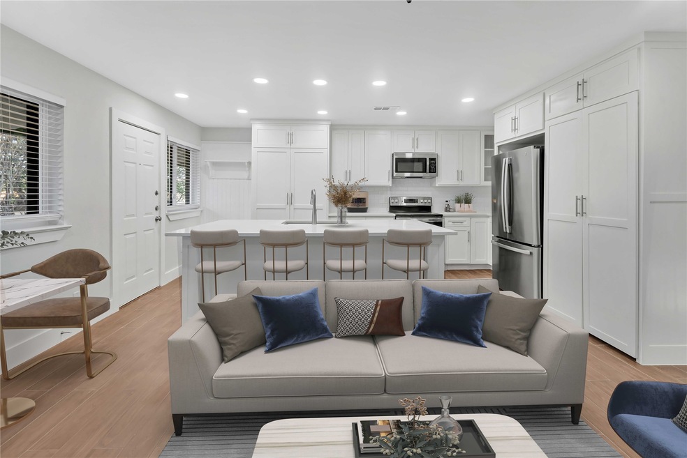 5639 Matalee Ave unit E, Dallas, TX 75206 - photo 1