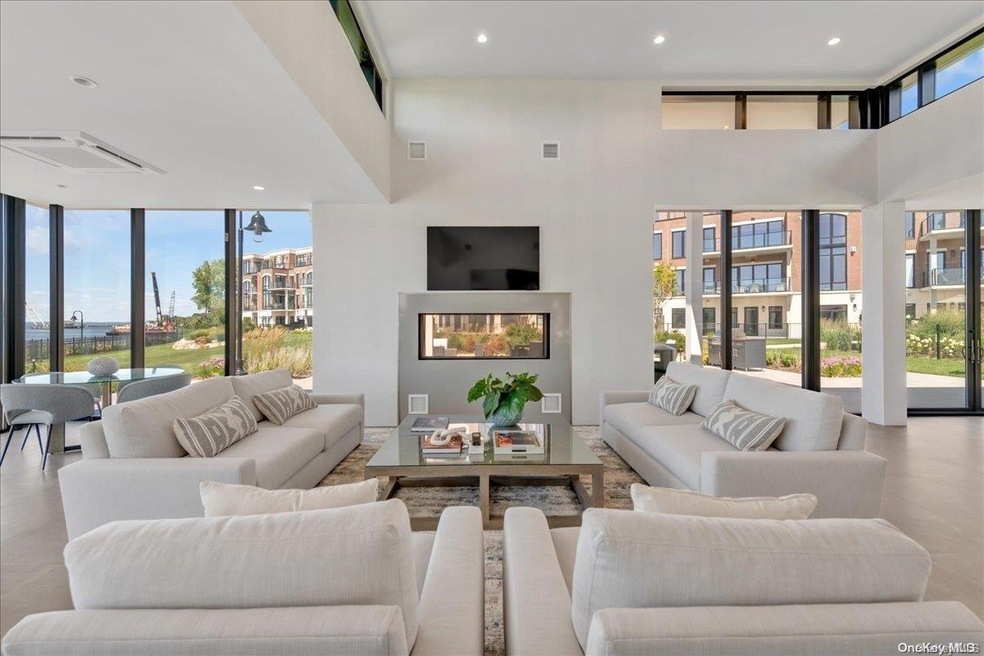 10 Shore Rd unit 308, Glenwood Landing, NY 11547 - photo 1