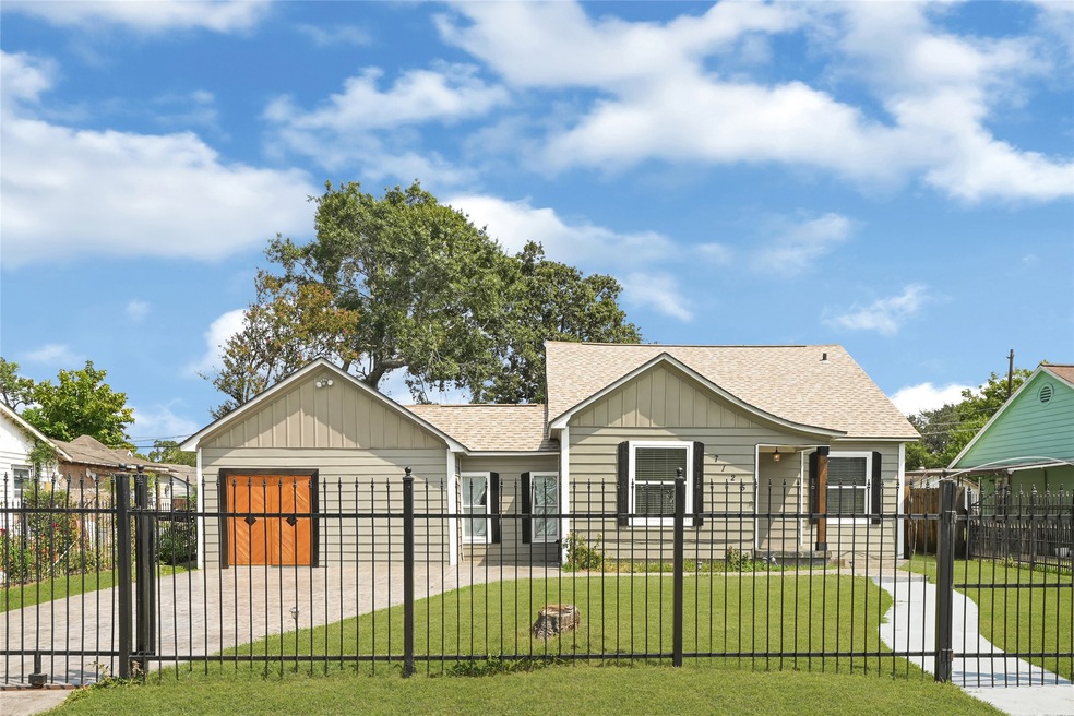 7125 Gillen St, Houston, TX 77087 - photo 1