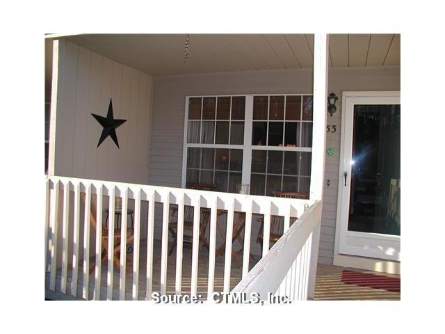 53 Manorwood Dr unit 53, Branford, CT 06405 - photo 1