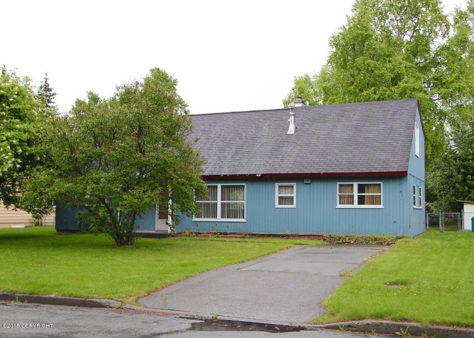 2401 Foraker Dr, Anchorage, AK 99517 - photo 1