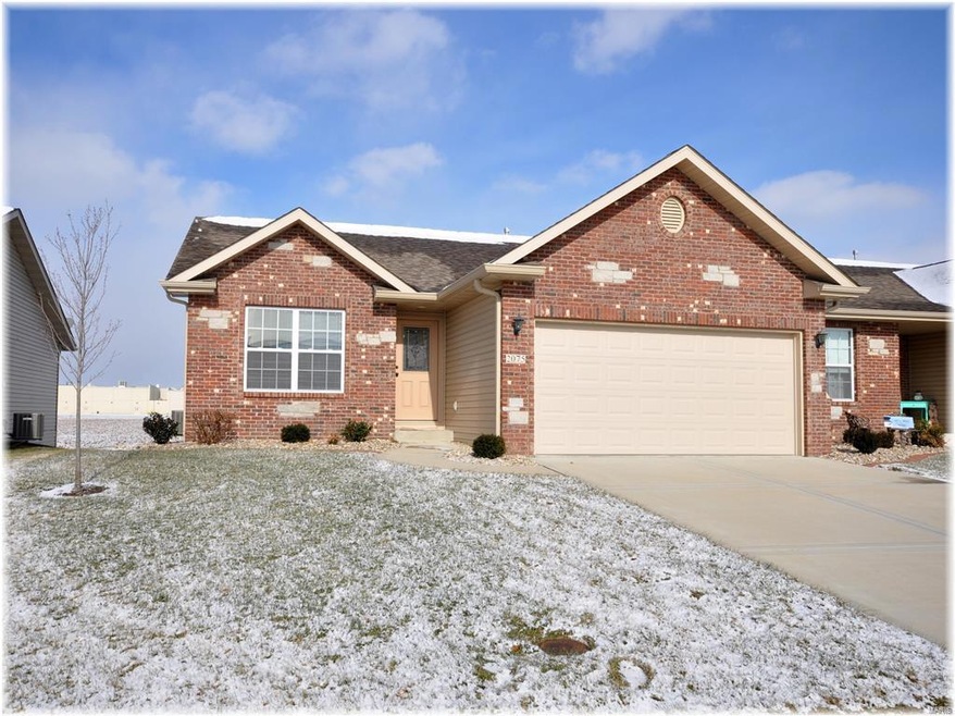 2075 Briarbend Ct, Maryville, IL 62062 - photo 1