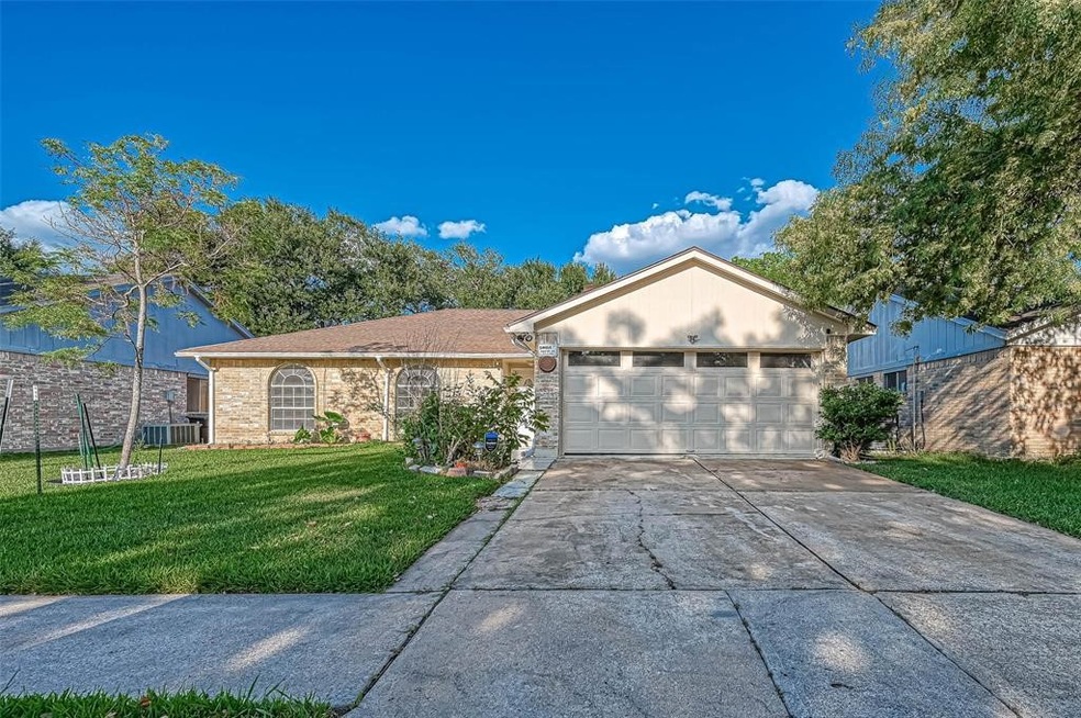 7322 Sunlight Ln, Houston, TX 77095 - photo 1