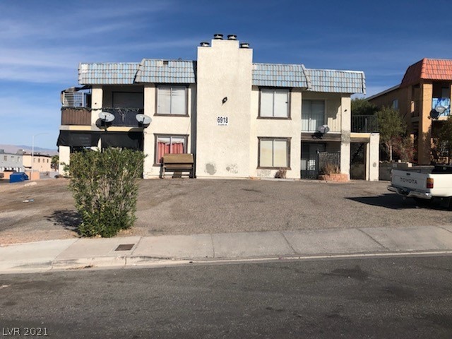 6918 Kilgore Dr, Las Vegas, NV 89156 - photo 1