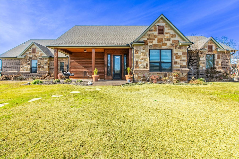 116 Mill Crossing Ln, Springtown, TX 76082 - photo 1