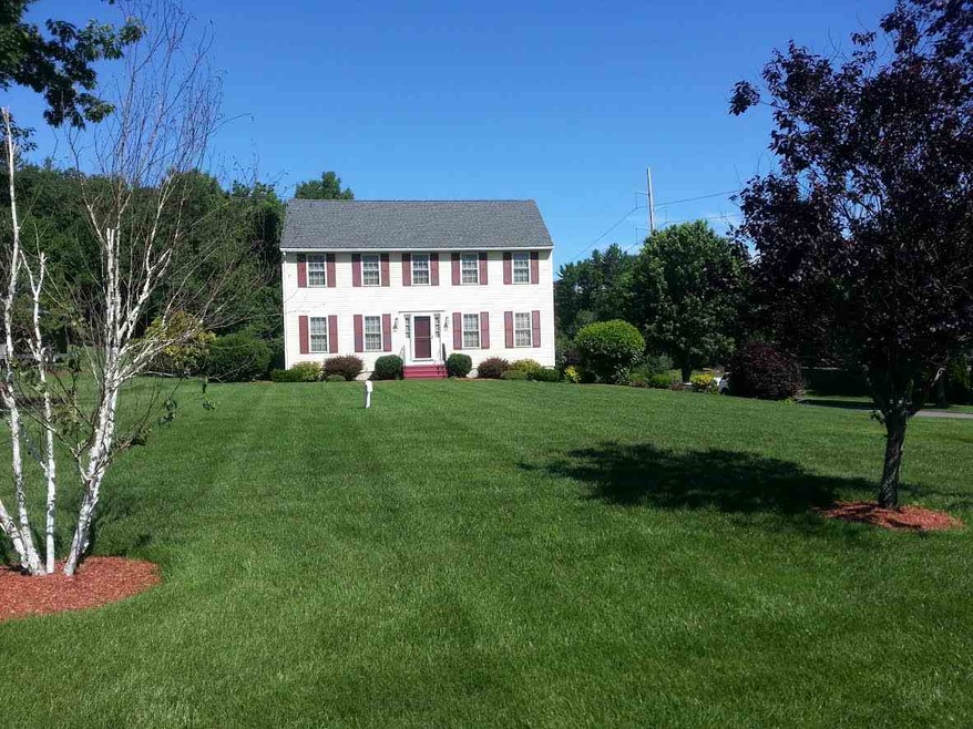 6 Sara Beth Ln, Londonderry, NH 03053 - photo 1