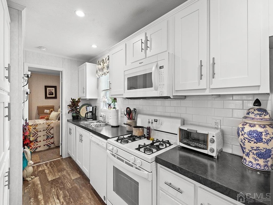 16 Bayshore Mobile Manor Unit A, Hazlet, NJ 07730 MLS 2405698R