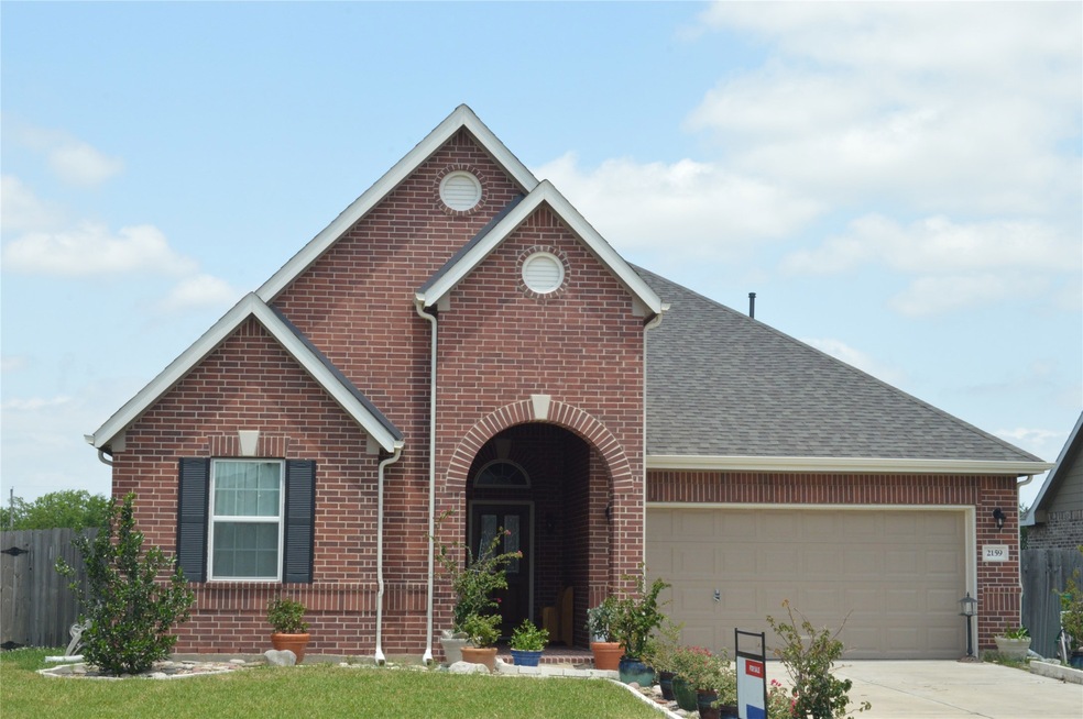 2159 Colonial St, Alvin, TX 77511 - photo 1