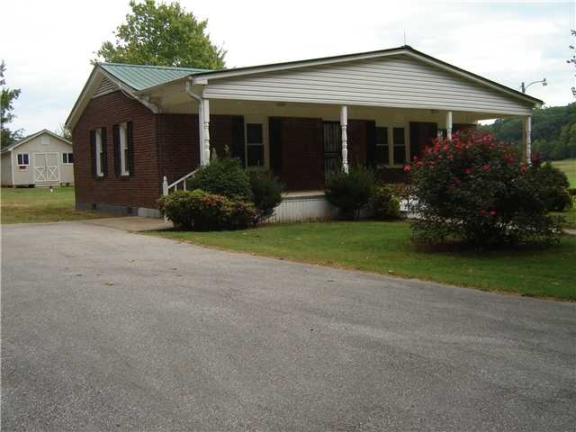 VERY CLEAN, MOVE IN READY HOUSE WITH BRICK AND SID