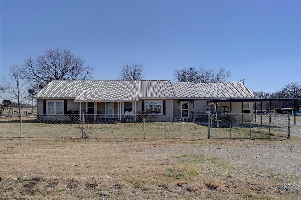 11124 S Fm 730, Azle, TX 76020 - photo 1