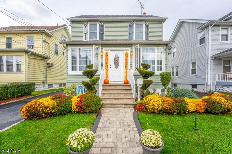 771 Floral Ave, Elizabeth, NJ 07208 - photo 1