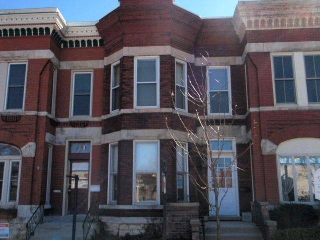 718 Columbus St unit 2, Ottawa, IL 61350 - photo 1