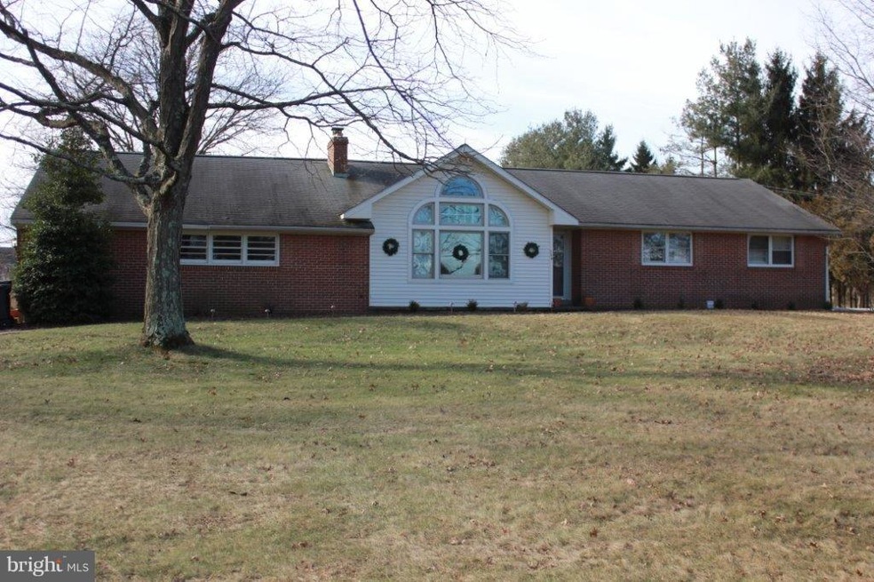 234 Twin Oaks Dr, Perkasie, PA 18944 - photo 1