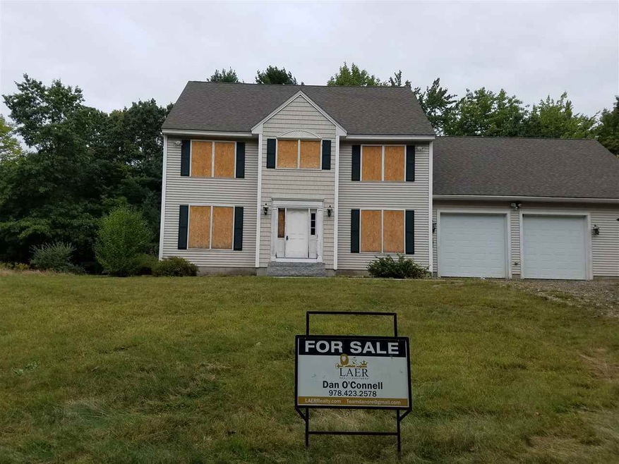 82 Hovey Rd, Londonderry, NH 03053 - photo 1