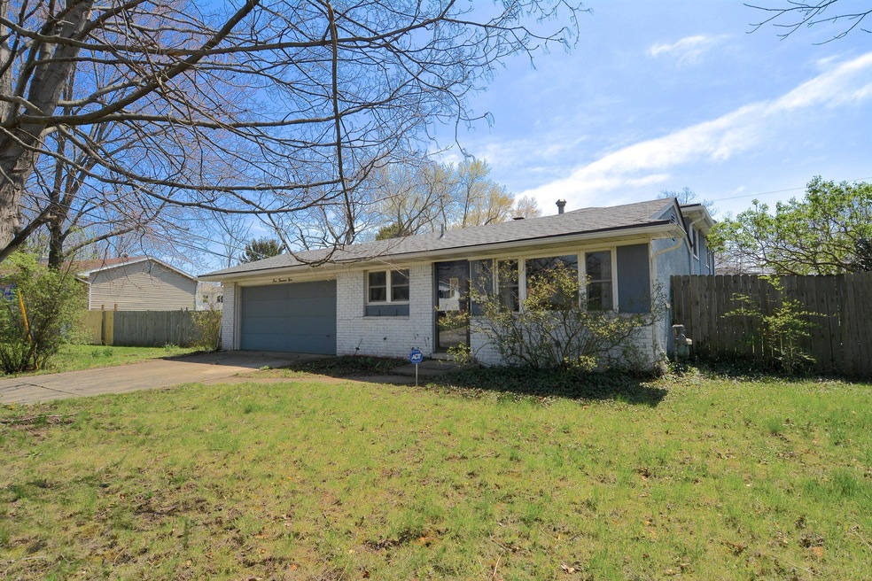 5009 Comstock Dr, Columbus, OH 43232 - photo 1