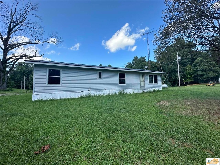 2423 Hugh Paxton Rd, Greensburg, KY 42743 MLS SC44638