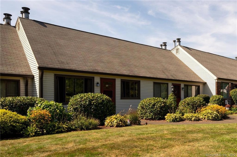 Quaint,small unit complex located in the heart of 