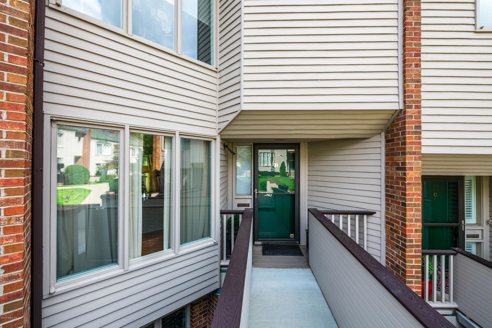 101 Lewis St unit B, Greenwich, CT 06830 - photo 1