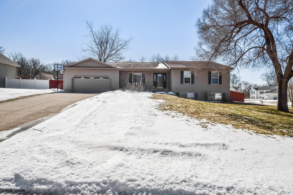 Front View-Meadow CT