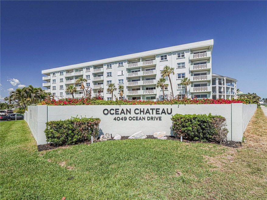 4049 Ocean Dr unit 305, Vero Beach, FL 32963 - photo 1